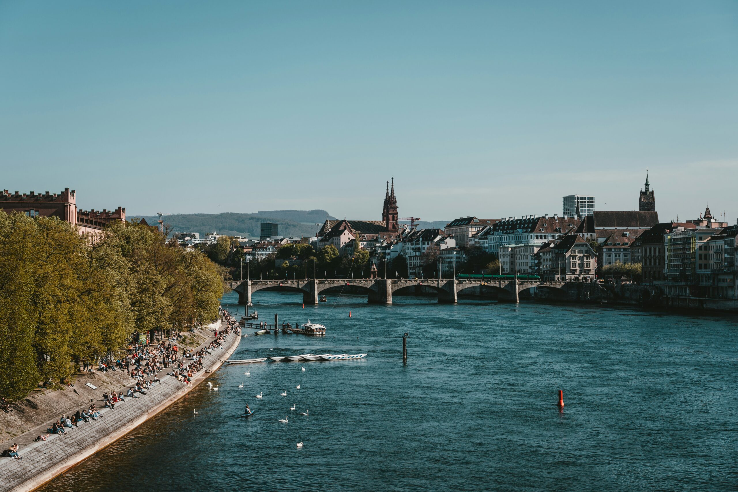 Mobile Network Comparison in Switzerland for Foreigners