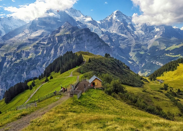Currency Exchange Tips for Switzerland Travelers (2025 Guide)