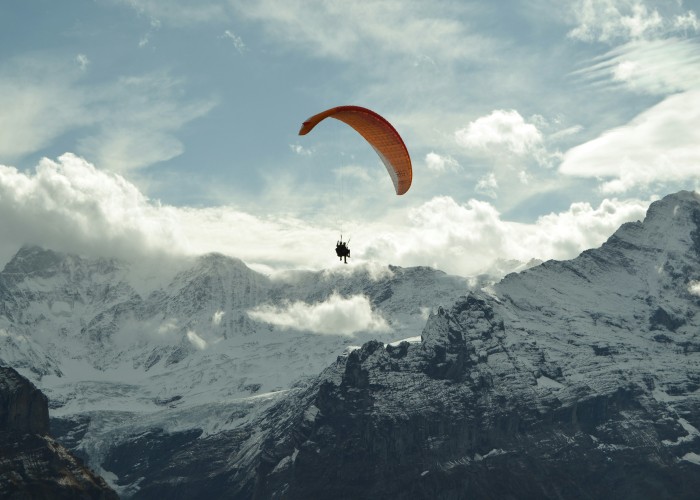 Best Places for Paragliding in Interlaken