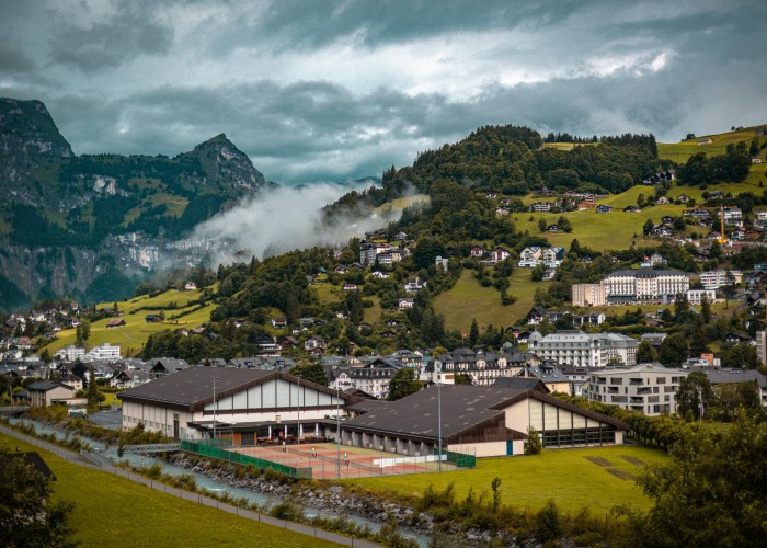 Swiss Watches Shopping Guide for Foreign Tourists
