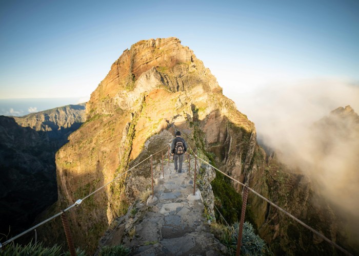 Madeira Pico Ruivo Summit + Coastal Descent Trek Guide