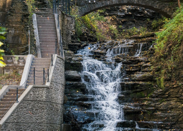 Gasterntal & Klus Gorge – Valley Walk with Waterfalls and Forest Trails