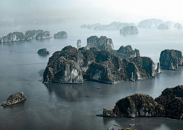 Legendary Long-Distance & Through-Hikes, Tour & Trek