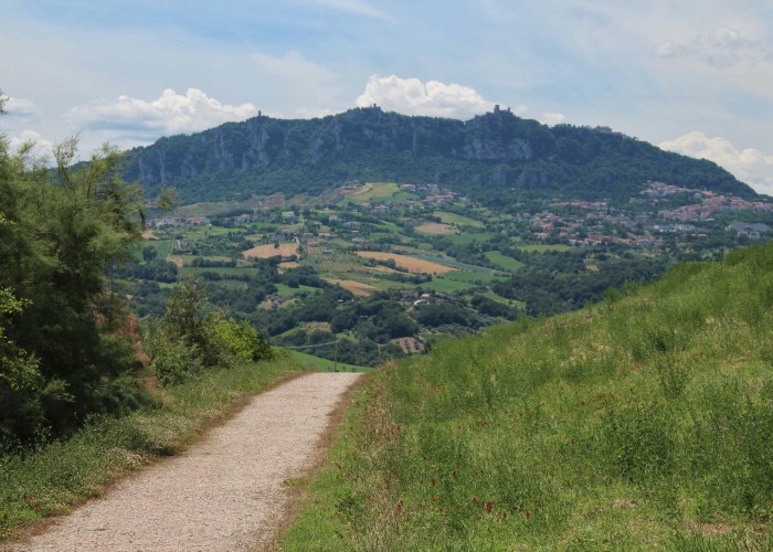 Florence → Siena: Trekking the Via degli Dei Route in Tuscany