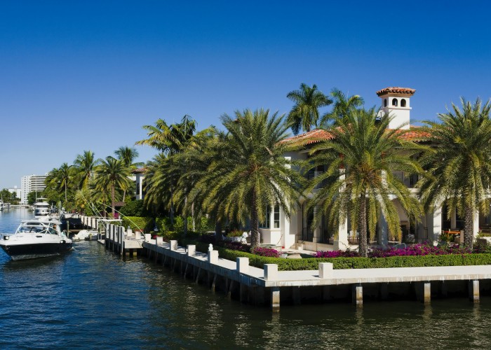 Luxury Private Cruise Packages: Complete Guide