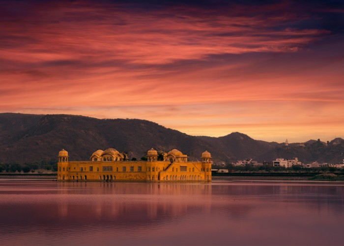 Palace on Wheels (Rajasthan Luxury Train), Tour & Trek