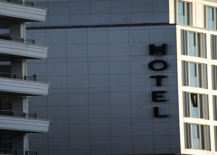 Smart Hotel Booking Hacks to Save Money on Your Next Stay