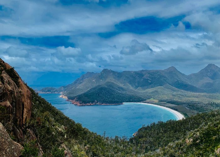 Bay of Fires Walk, Tasmania Coastline – Tour & Trek