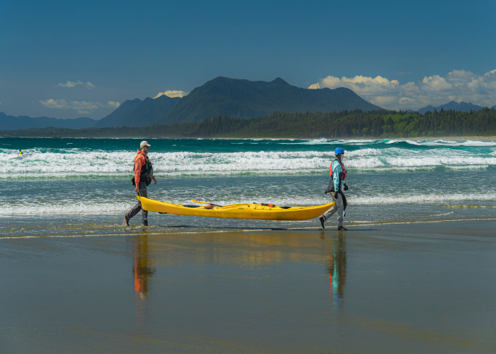 Tasmania Wilderness Kayaking & Beach Walk Tours: Tour & Trek Guide