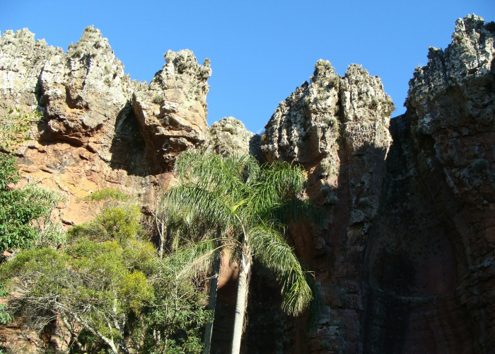 Flinders Ranges Aboriginal Hike & Wilpena Pound Tour SA, Tour & Trek