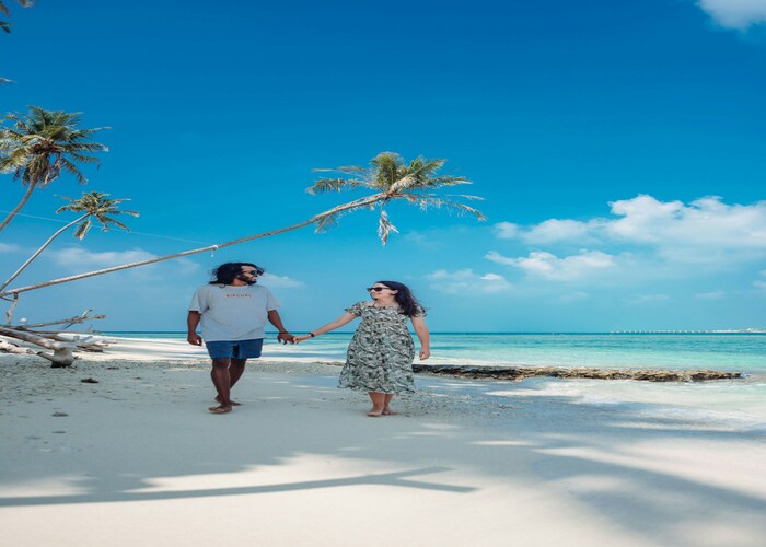 Luxury Honeymoon Packages in Maldives: The Ultimate Romantic Escape