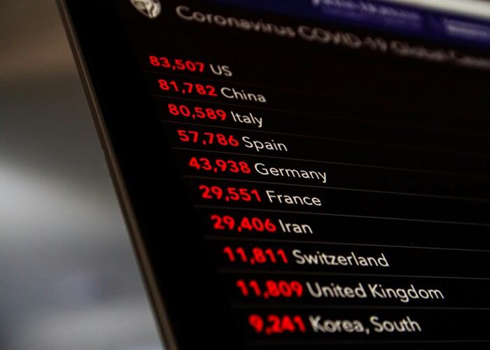 Flight Delay Compensation Rights in USA & Europe: A Complete Traveler-Friendly Guide