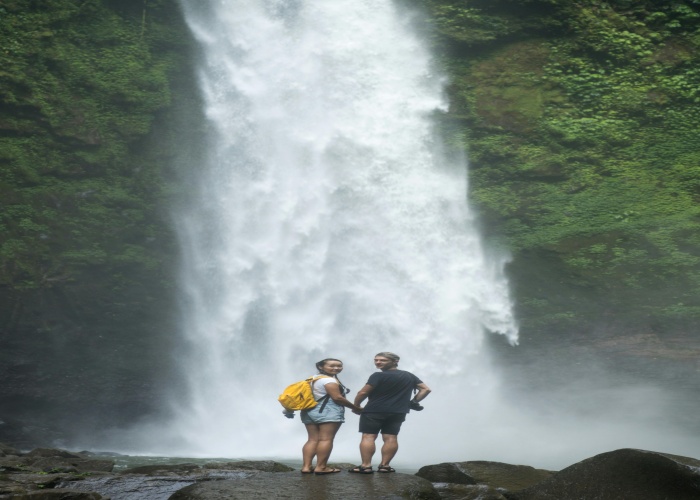 Romantic Niagara Falls Hiking & Sightseeing, NY: Tour & Trek