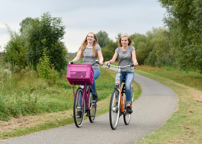 50 Popular Girls Names In The Netherlands With Beautiful Meanings [2026]