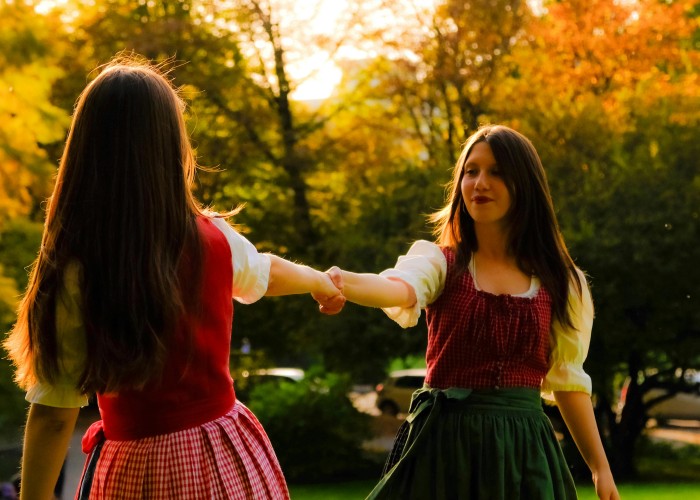 50 Most Popular Girls Names In Austria: Beautiful Choices With Meanings