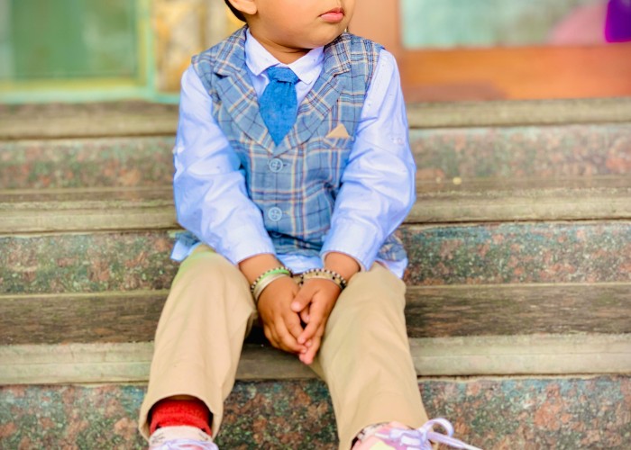 The Complete Beginner-Friendly Guide To Tying A Bow Tie