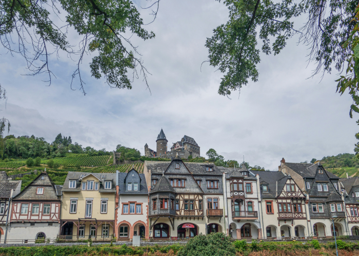Eltz Castle Panorama Trail, Moselle (~12.6 km) Staycation Collection, Tour & Trek