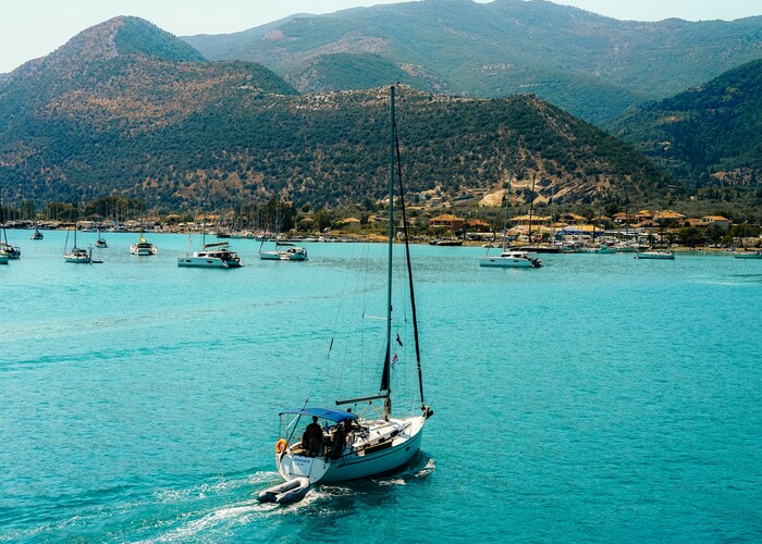 Unforgettable Luxury Yacht Rentals in Greece: A Complete Guide for an Exceptional Mediterranean Escape