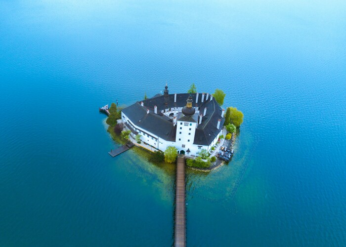 Overwater Villas Worth Visiting Once in a Lifetime