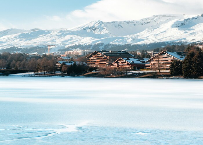 Switzerland’s Most Luxurious Ski Resorts for an Unforgettable Winter Escape [2026]