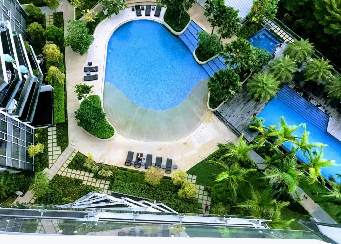 Top Luxury Resorts with Infinity Pools That Feel Like A Dream Escape