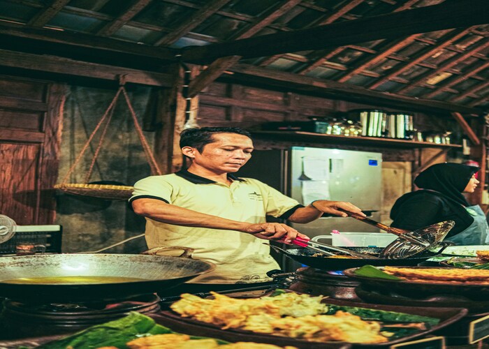 Cook the World Like a Local: Why Gourmet Cooking Classes While Traveling Are the Ultimate Food Experience