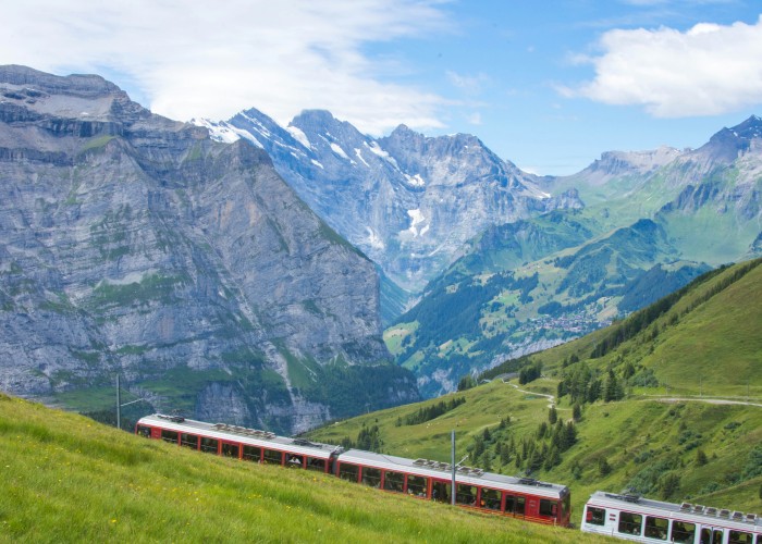 Luxury Trains in Europe with All Inclusive Packages: A Complete Helpful Guide