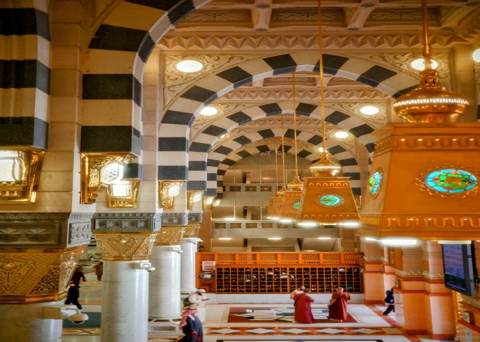 Ultra-Luxury Tours in Saudi Arabia: Experience Opulence and Heritage