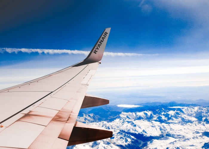 Unlock the Cheapest Skies: Best Travel Hacks to Save Money on Flights Worldwide