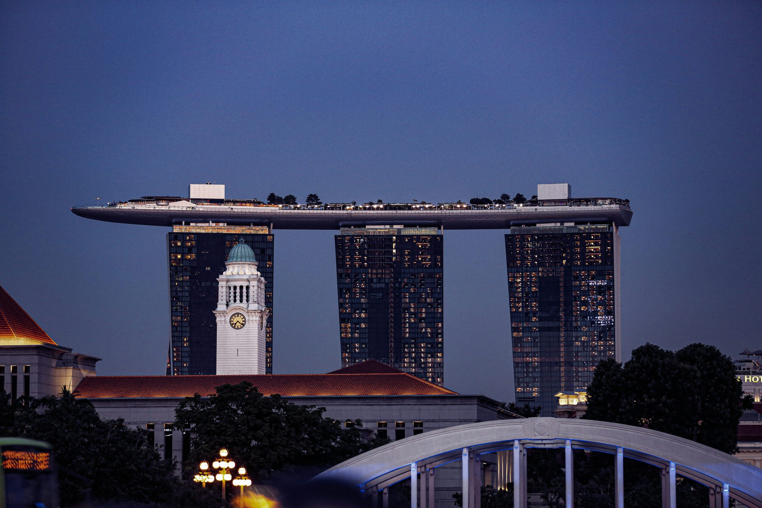 Best Luxury Hotels In Singapore: Where Comfort Meets Class