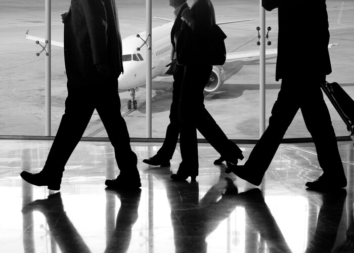 Airport Transfers for Executives Cost vs Luxury Explained Clearly