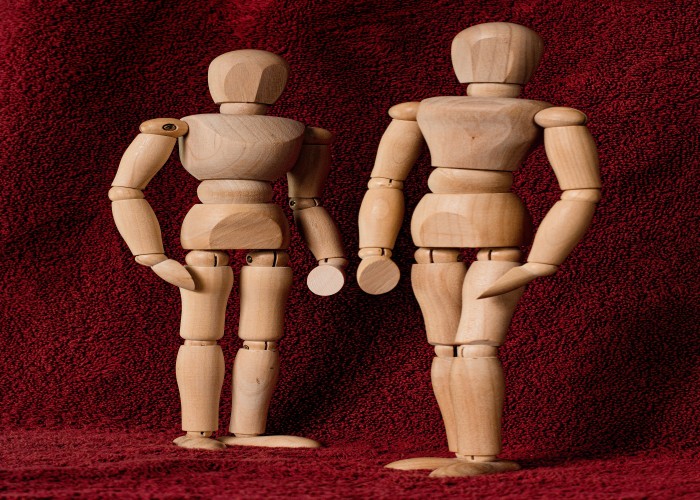 How to Choose the Best Couple Half Body Miniature Provider or Company Worldwide