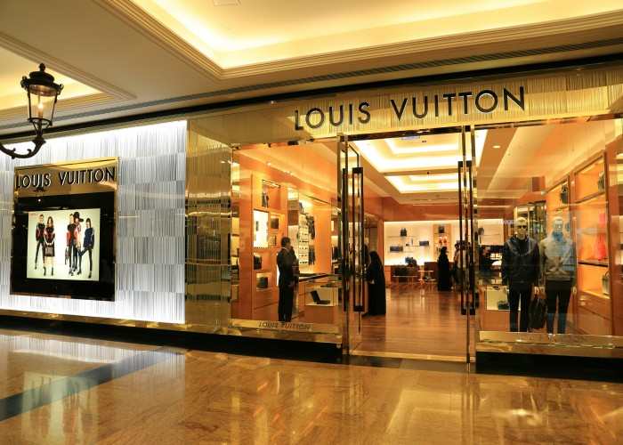 Best Luxury Shopping Destinations Worldwide for Elite Experiences