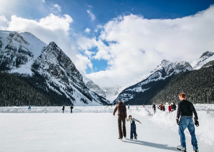 Luxury Snow Resorts in Canada: A Winter Wonderland of Comfort and Adventure