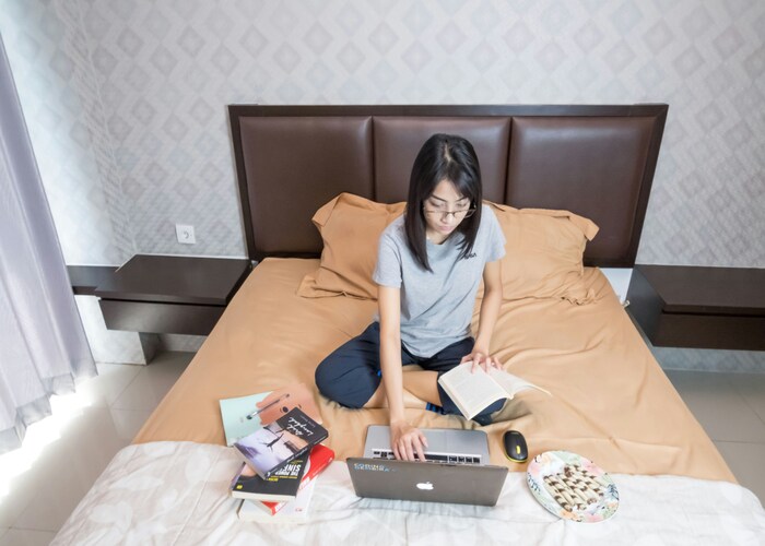 Sleep Anywhere in the World: A Smart Guide to Credit Cards Offering Free Hotel Nights Abroad