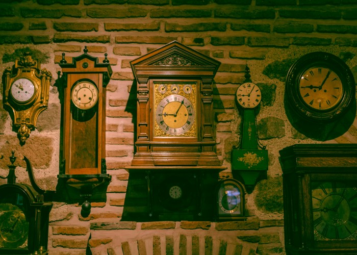 Postgres SET TIMEZONE Explained for Global Databases