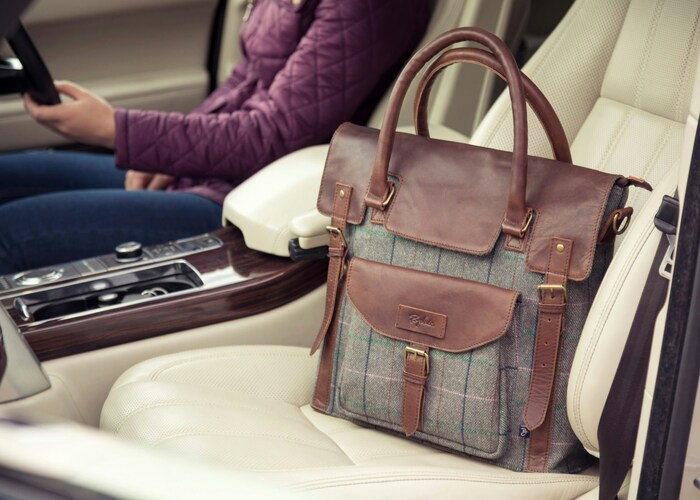 Travel Gadgets Every Luxury Traveler Must Carry for Effortless Journeys