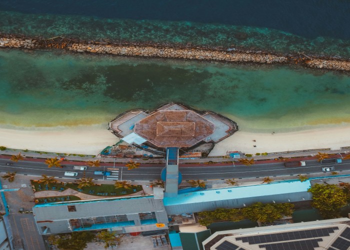 Luxury Resorts in Maldives with Underwater Restaurants That Feel Otherworldly
