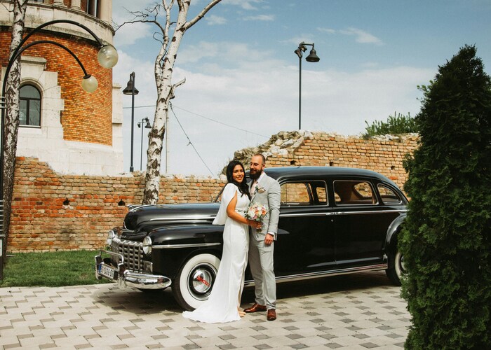 Luxury Limousine Rentals for Weddings Abroad That Turn Moments Into Memories