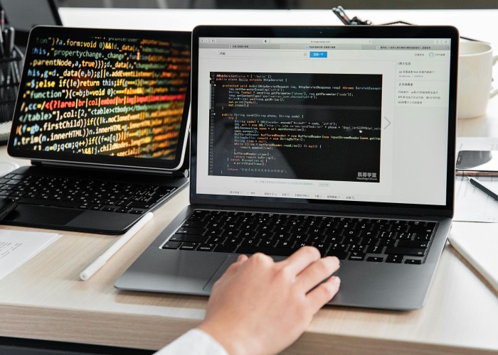 Supporting Innovation: How Europe’s New Software Frameworks are Empowering Independent Developers