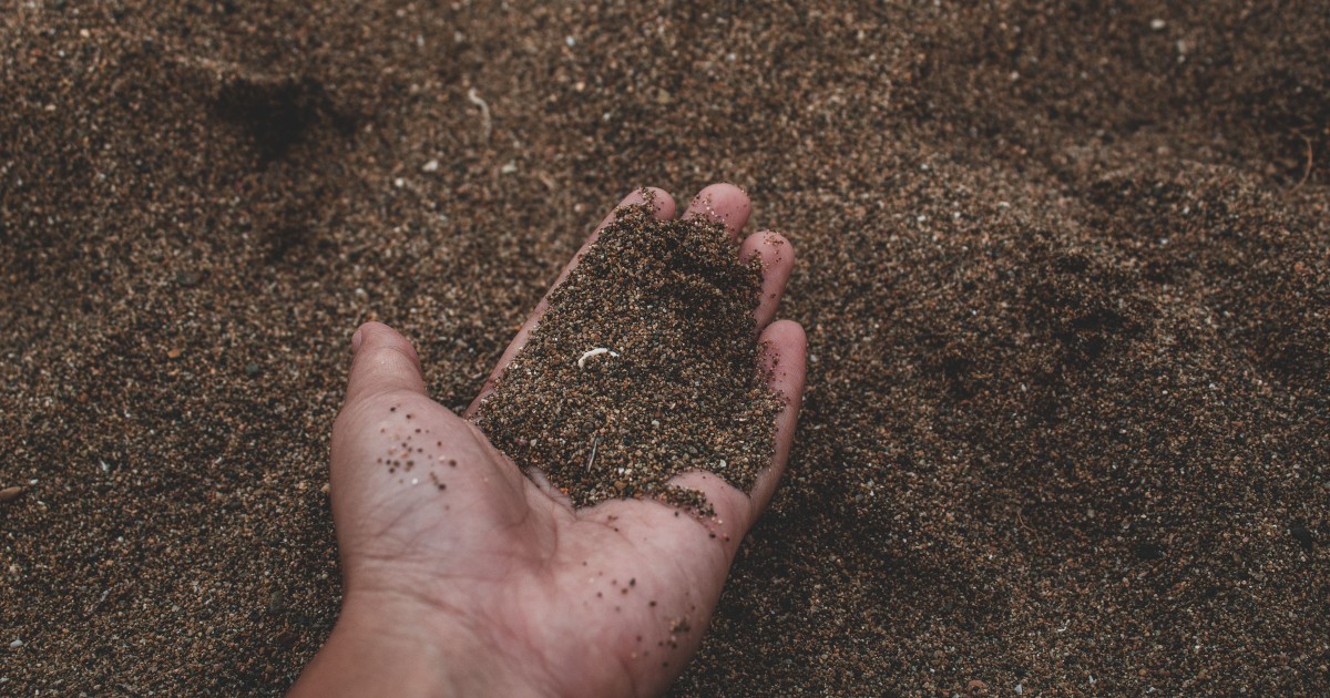 How Many Grains of Sand Are on Earth? A Fascinating Look at One of Science’s Biggest Questions