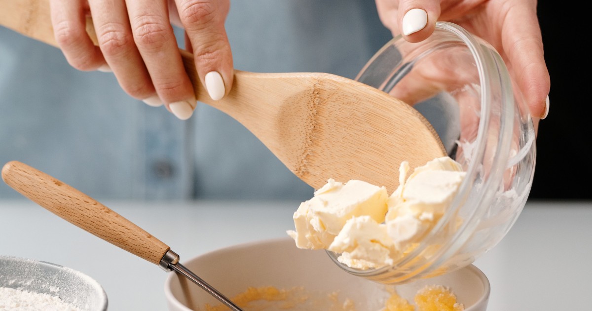 Butter Unit Converter: Easily Convert Sticks, Cups, Grams & Tablespoons